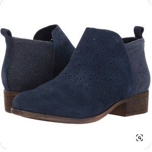 New TOMS Deia Blue Suede Bootie / Ankle Boot Size 5